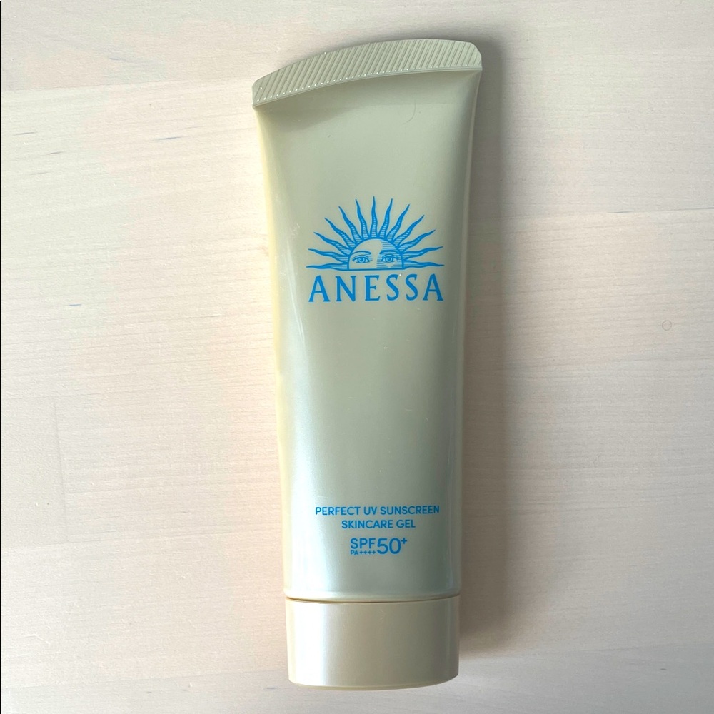 Anessa Perfect UV Sunscreen Gel SPF 50+ (slightly tried on, bought in Japan)